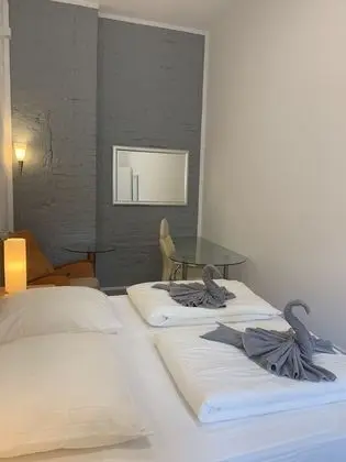 Tek Büyük veya İki Ayrı Yataklı Oda (3 - incl. Cleaning Fee 10 EUR)