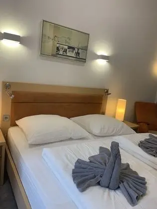 Tek Büyük veya İki Ayrı Yataklı Oda (4 - incl. Cleaning Fee 10 EUR)