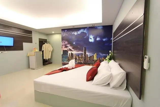 Deluxe Tek Büyük Yataklı Oda
