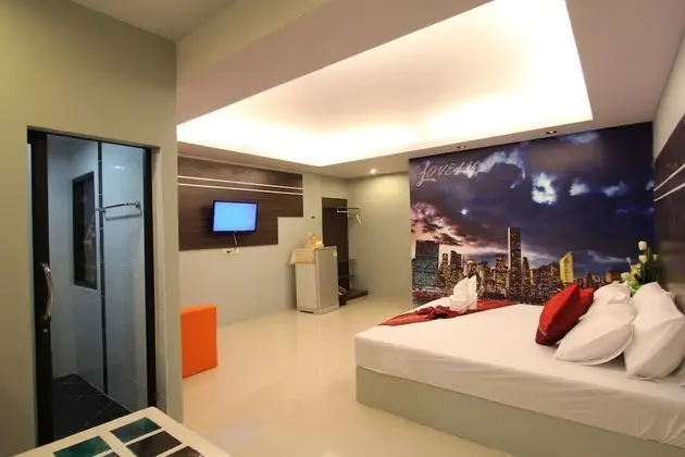 Deluxe Tek Büyük Yataklı Oda