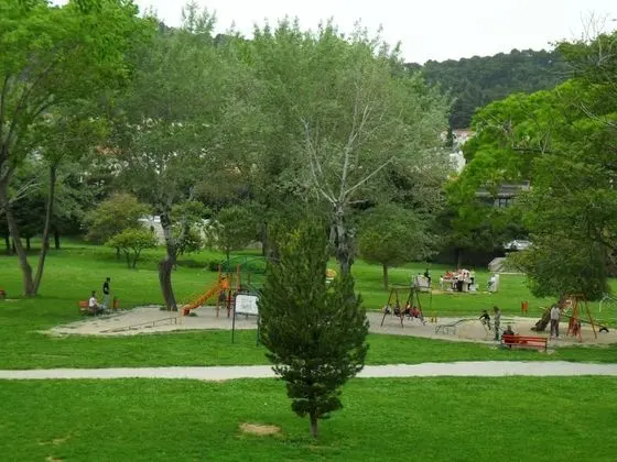 Apart Daire, 2 Tek Kişilik Yatak