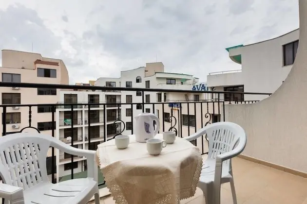 Family Stüdyo, Balkon, Havuz Manzaralı