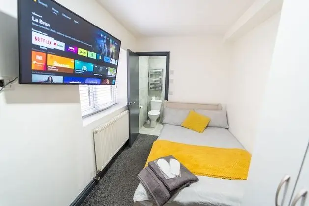 Stüdyo, 1 Büyük (Queen) Boy Yatak