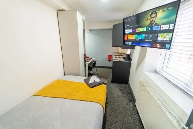 Stüdyo, 1 Büyük (Queen) Boy Yatak