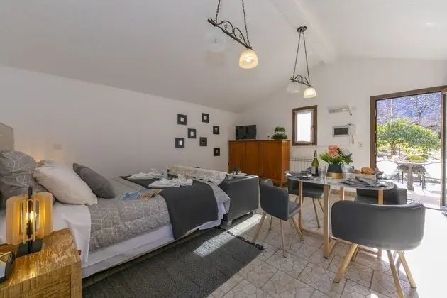 Standard Stüdyo, 1 Çift Kişilik Yatak, Dağ Manzaralı, Bahçeli (Lovely Verzasca)