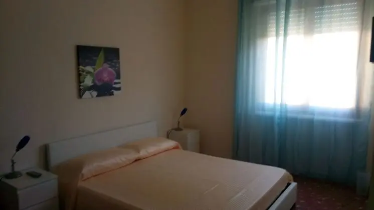 Tek Büyük Yataklı Oda, Banyolu/Duşlu
