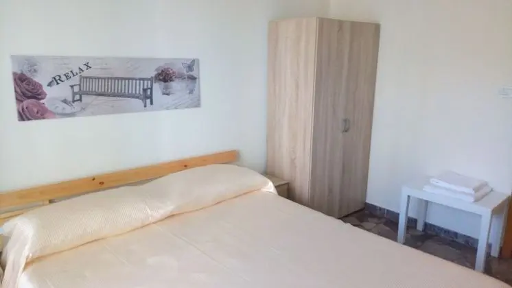 Tek Büyük Yataklı Oda, Ortak Banyo