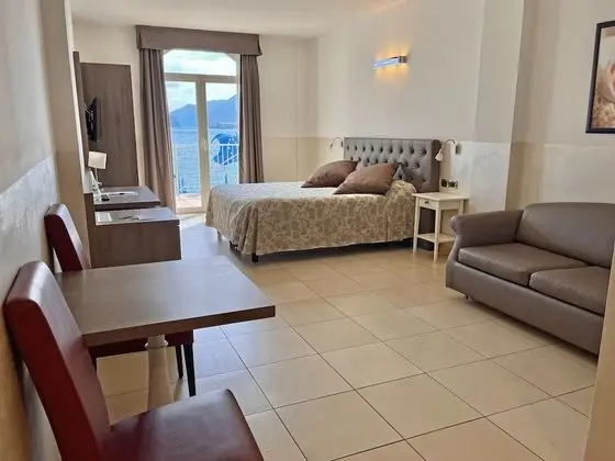 Superior Tek Büyük veya İki Ayrı Yataklı Oda, Balkon