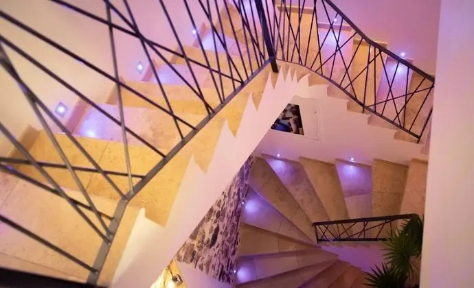 Romantic Çatı Katı (Loft), Sıcak Su Havuzu (Sauna ,toit terrasse )