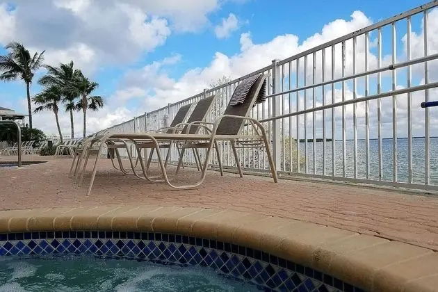 Daire (Lovers Key Resort 1205)
