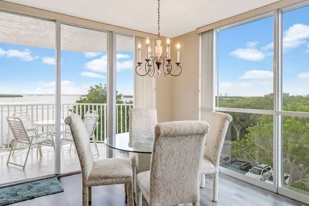 Daire (Lovers Key Resort #301)