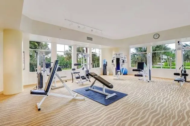 Daire (Lovers Key Resort #301)