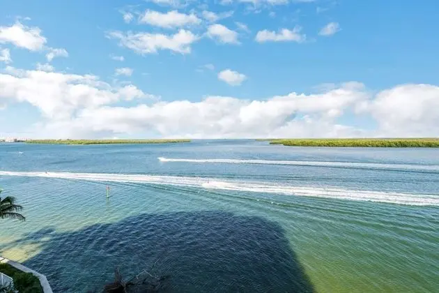 Daire (Lovers Key Resort 504)