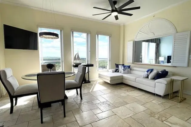 Daire (Lovers Key Resort PH1)