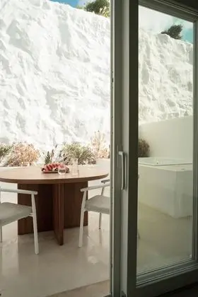 Junior Süit, 1 En Büyük (King) Boy Yatak, Jakuzi