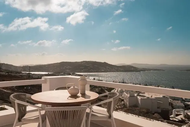 Süit, Kişiye Özel Havuzlu, Deniz Manzaralı