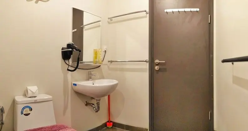 16-AE, 2 Bedroom Apartment