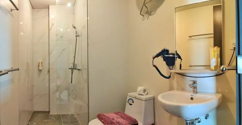 16-AE, 2 Bedroom Apartment