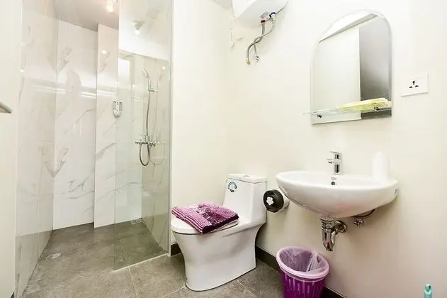7-AE, 2 bedroom apartment