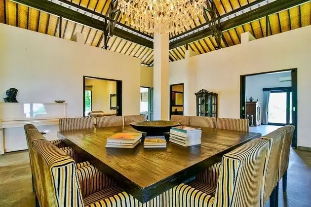 Luxury Villa, 3 Yatak Odası, Kişiye Özel Havuzlu, Plaj Manzaralı