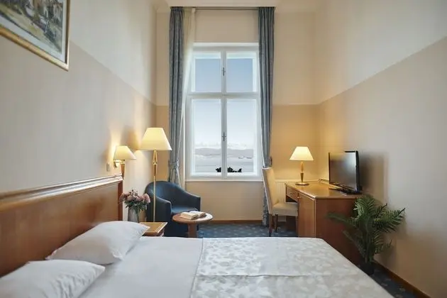 Standard Double or Twin Room with Sea View