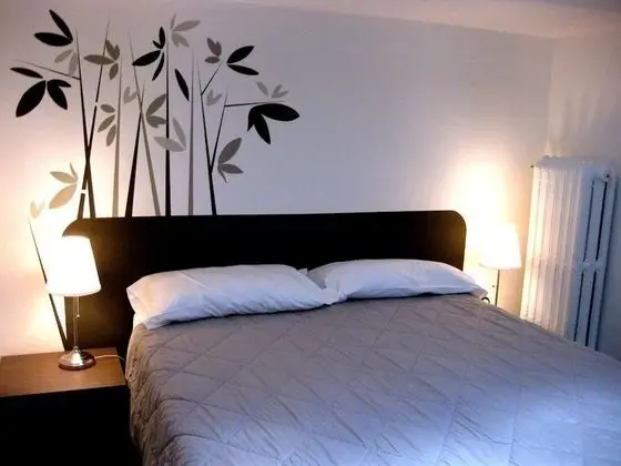 Tek Büyük veya İki Ayrı Yataklı Oda, Ortak Banyo