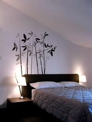 Üç Kişilik Oda, Ortak Banyo