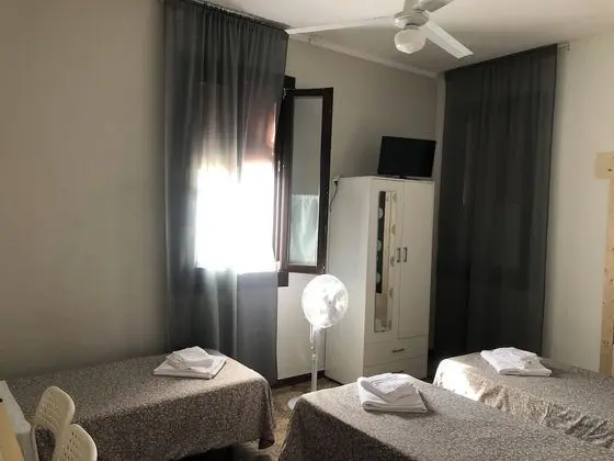 Üç Kişilik Oda, Ortak Banyo