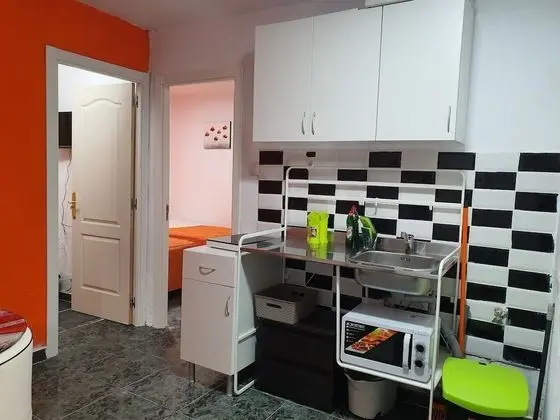 Tek Büyük Yataklı Oda, Ortak Banyo