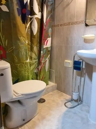 Tek Büyük Yataklı Oda, Ortak Banyo