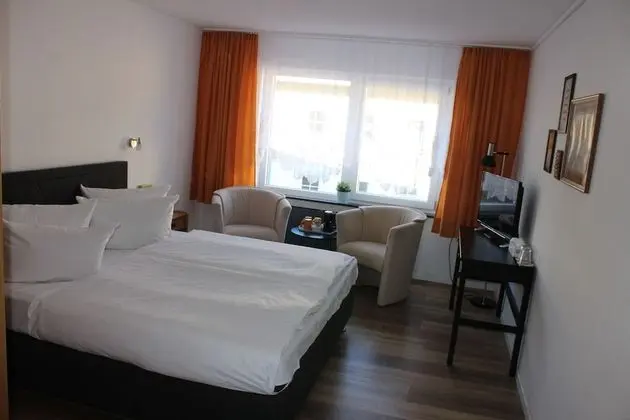 Classic Tek Büyük Yataklı Oda