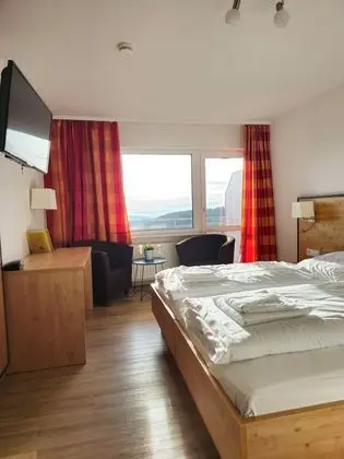 Classic Tek Büyük Yataklı Oda, Balkon, Dağ Manzaralı