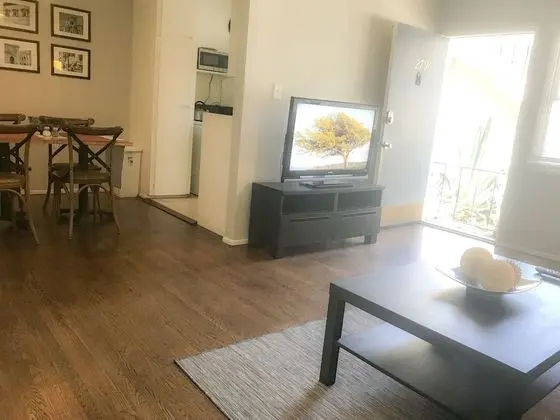 Family Tek Büyük Yataklı Oda