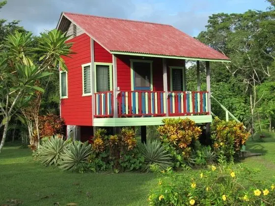 Jungle Cabin outside bathroom