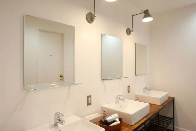 Economy Dört Kişilik Oda, Sigara İçilmez, Ortak Banyo