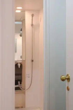 Ortak Ranzalı Oda, Karma Ranzalı Oda, Ortak Banyo (Single Bed)