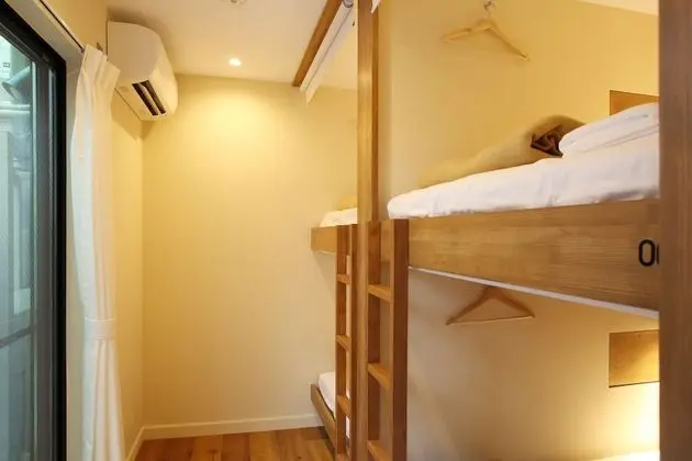 Ortak Ranzalı Oda, Sadece kadınlar için, Ortak Banyo (Semi-Double Bed)