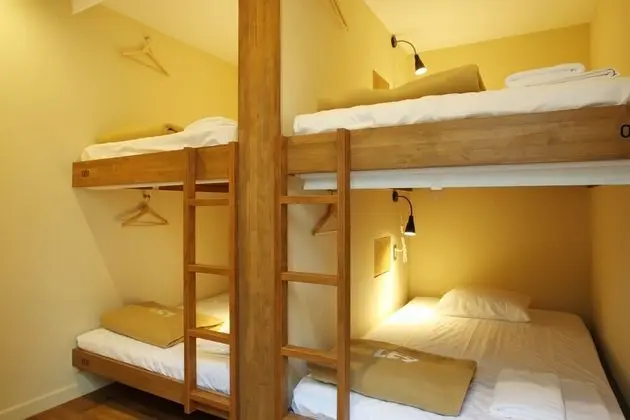 Ortak Ranzalı Oda, Sadece kadınlar için, Ortak Banyo (Semi-Double Bed)