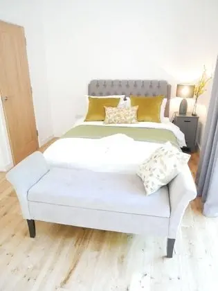 Classic Ev, Birden Çok Yatak Odası, Sıcak Su Havuzu