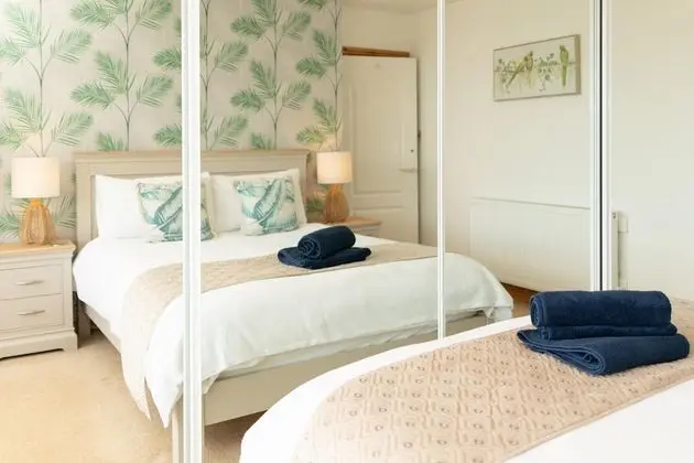 Apart Daire, Banyolu/Duşlu, Deniz Manzaralı (7 Min Walk To Beach)