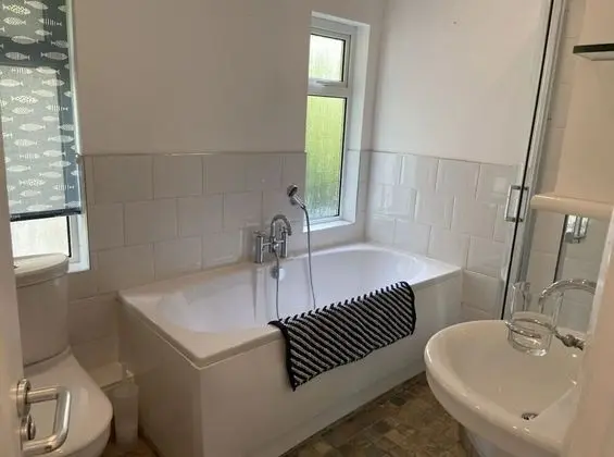 Apart Daire, Banyolu/Duşlu, Deniz Manzaralı (7 Min Walk To Beach)