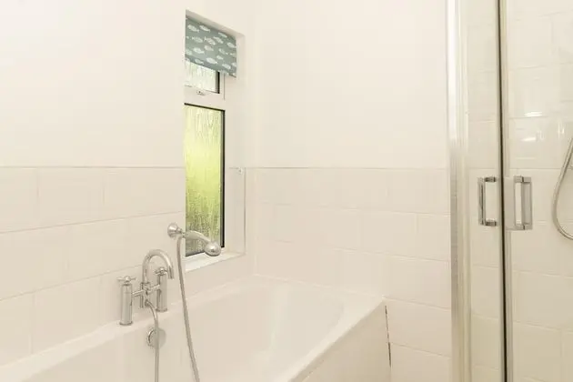 Apart Daire, Banyolu/Duşlu, Deniz Manzaralı (7 Min Walk To Beach)