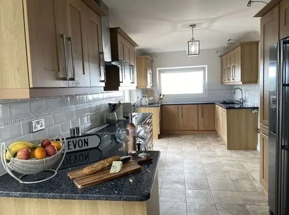Apart Daire, Banyolu/Duşlu, Deniz Manzaralı (7 Min Walk To Beach)
