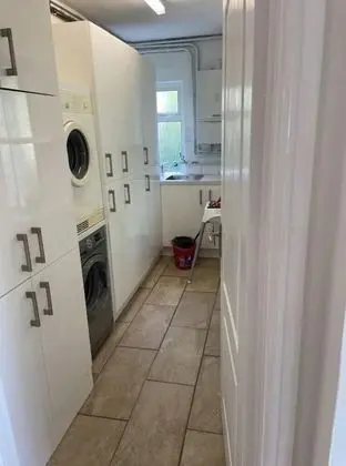 Apart Daire, Banyolu/Duşlu, Deniz Manzaralı (7 Min Walk To Beach)