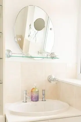 Apart Daire, Banyolu/Duşlu, Deniz Manzaralı (7 Min Walk To Beach)