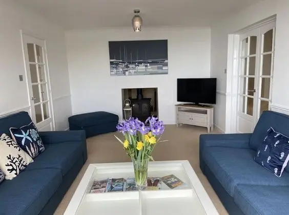 Apart Daire, Banyolu/Duşlu, Deniz Manzaralı (7 Min Walk To Beach)