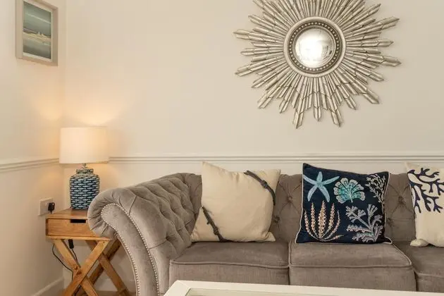 Apart Daire, Banyolu/Duşlu, Deniz Manzaralı (7 Min Walk To Beach)