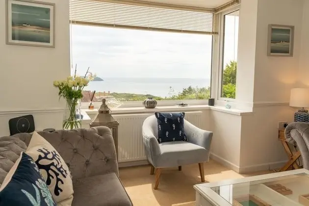Apart Daire, Banyolu/Duşlu, Deniz Manzaralı (7 Min Walk To Beach)