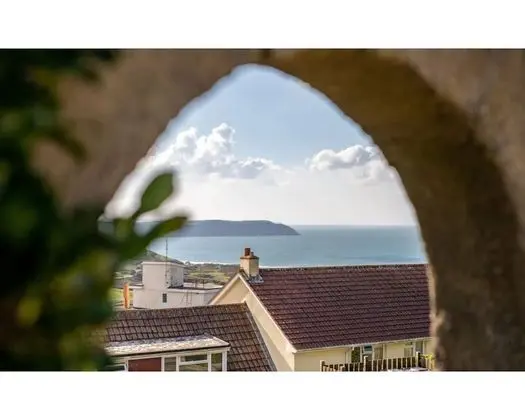 Apart Daire, Banyolu/Duşlu, Deniz Manzaralı (7 Min Walk To Beach)