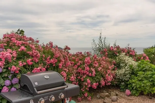 Apart Daire, Banyolu/Duşlu, Deniz Manzaralı (7 Min Walk To Beach)